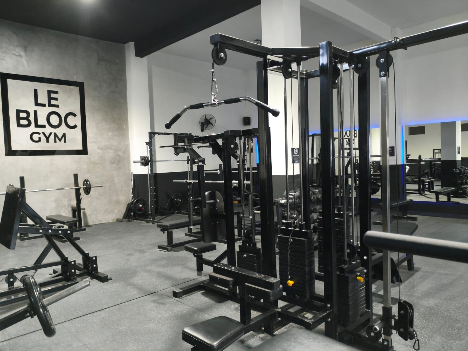 Le Bloc Gym – zona de pesas